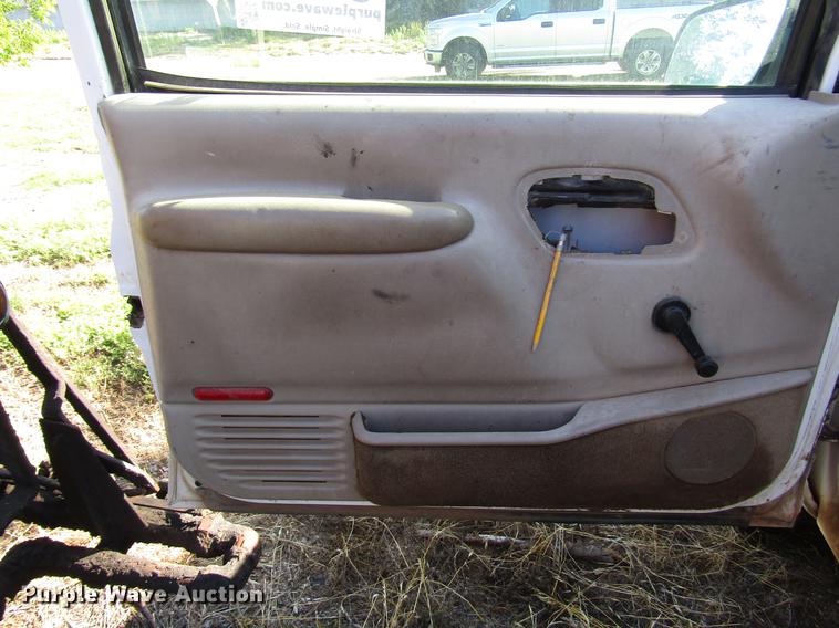 image for item DG1199 1998 Chevrolet K1500 pickup truck