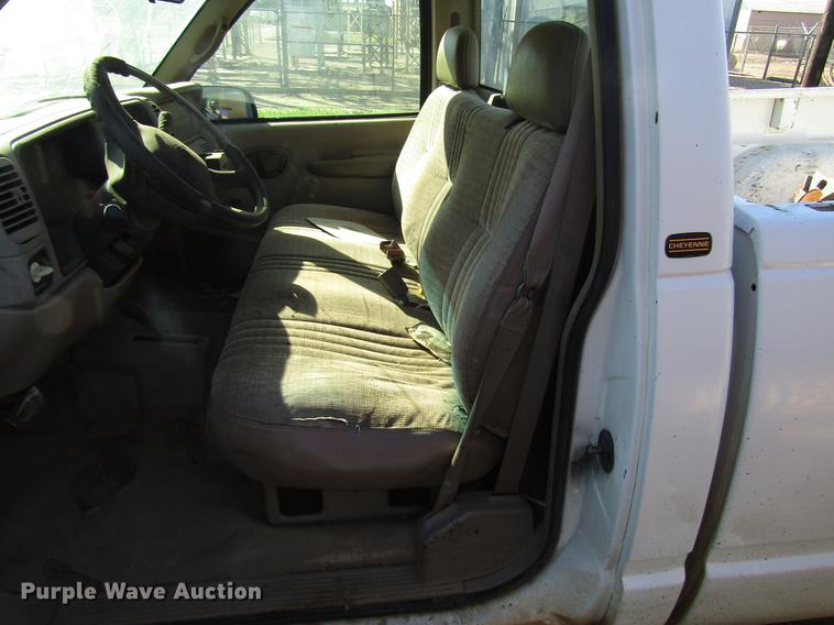 image for item DG1199 1998 Chevrolet K1500 pickup truck