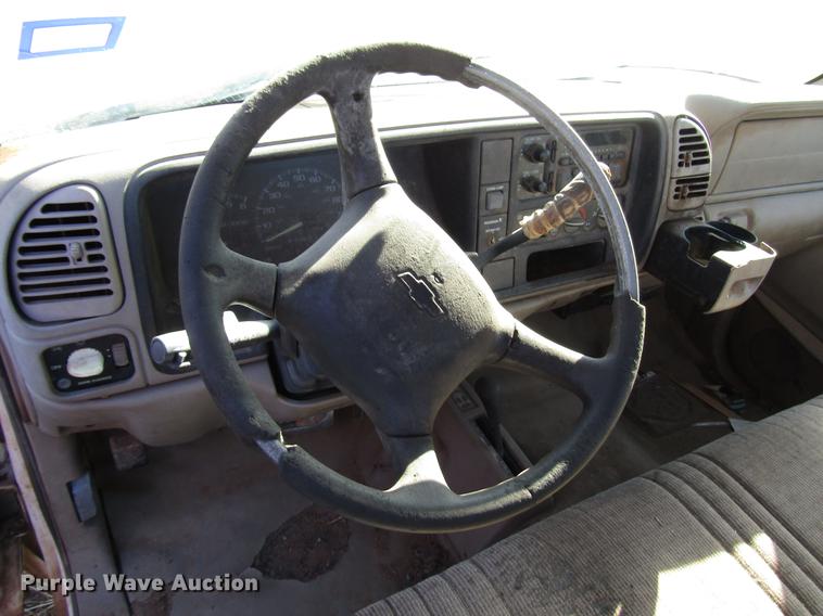 image for item DG1199 1998 Chevrolet K1500 pickup truck