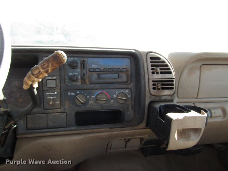 image for item DG1199 1998 Chevrolet K1500 pickup truck