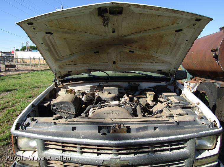 image for item DG1199 1998 Chevrolet K1500 pickup truck