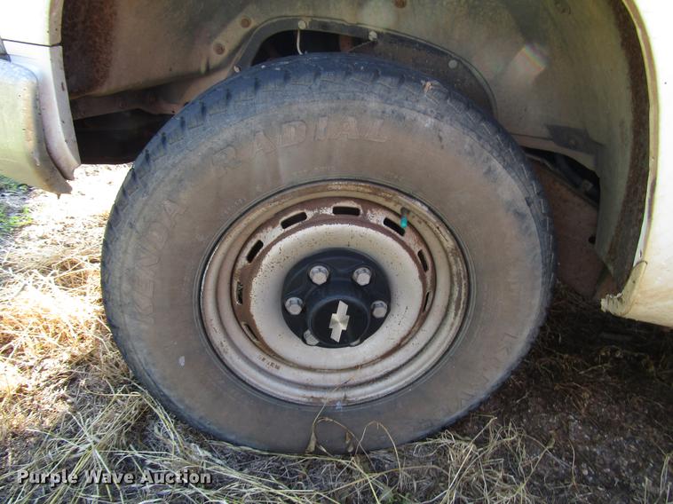 image for item DG1199 1998 Chevrolet K1500 pickup truck