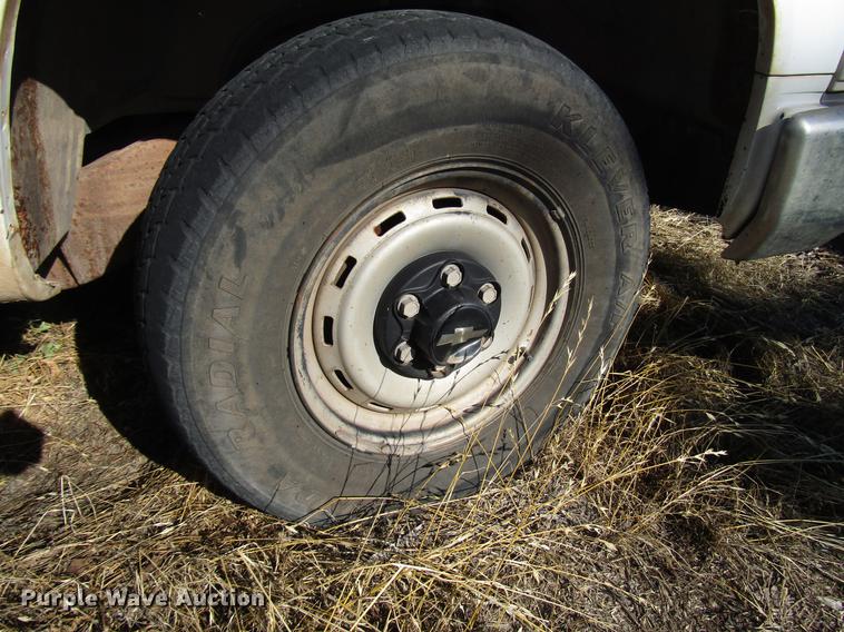 image for item DG1199 1998 Chevrolet K1500 pickup truck