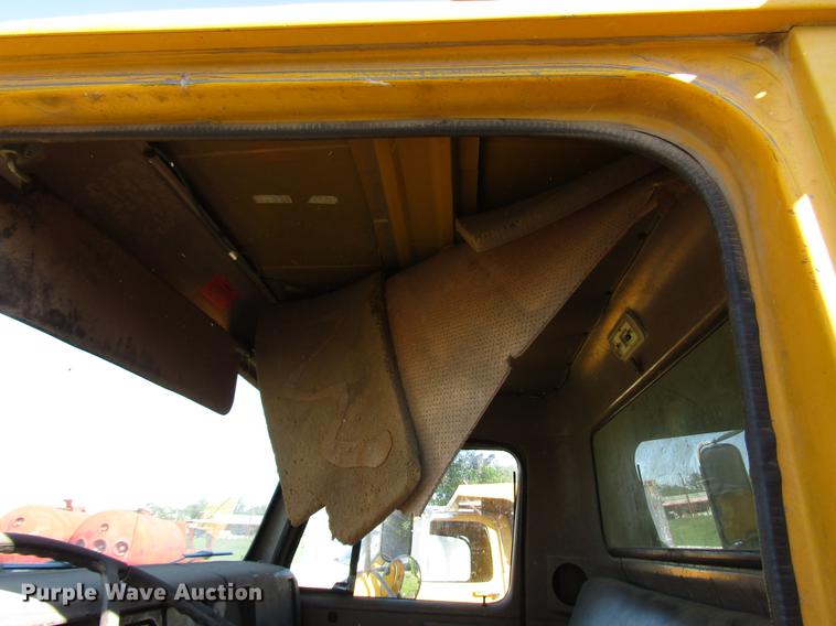 image for item DG1200 1986 International 1754 dump truck