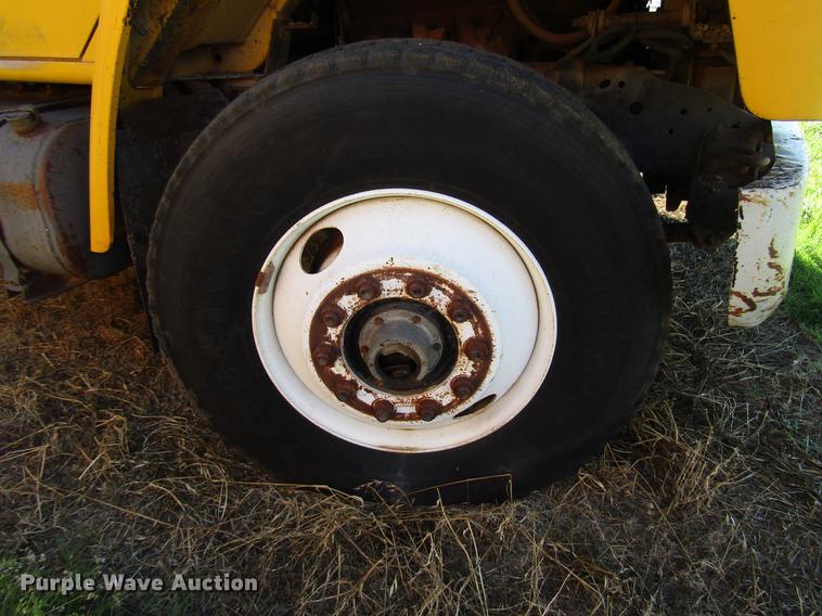 image for item DG1200 1986 International 1754 dump truck