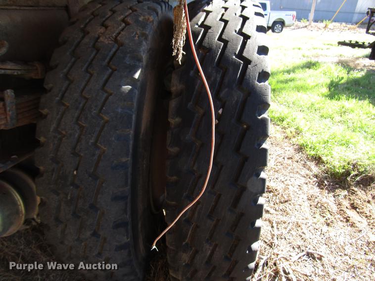 image for item DG1200 1986 International 1754 dump truck