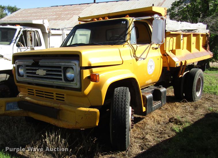 image for item DG1201 1984 Chevrolet C60 dump truck
