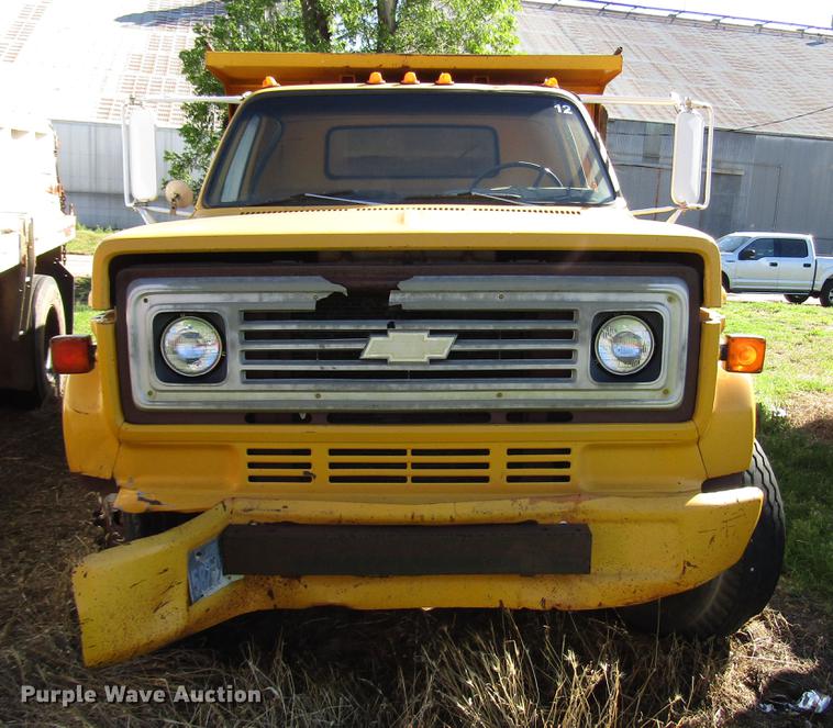 image for item DG1201 1984 Chevrolet C60 dump truck