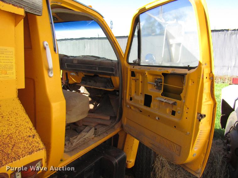 image for item DG1201 1984 Chevrolet C60 dump truck