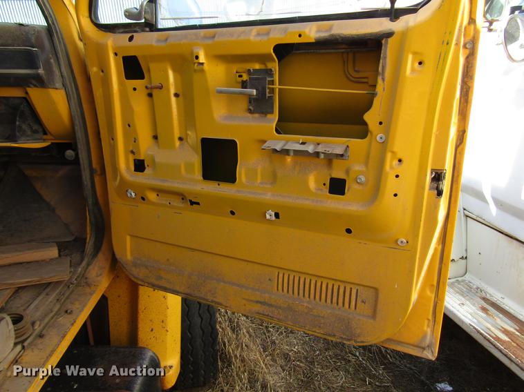 image for item DG1201 1984 Chevrolet C60 dump truck