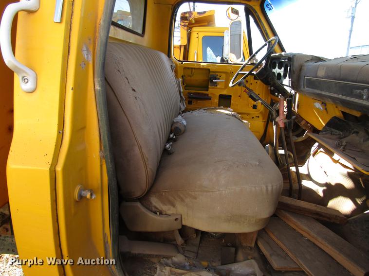 image for item DG1201 1984 Chevrolet C60 dump truck