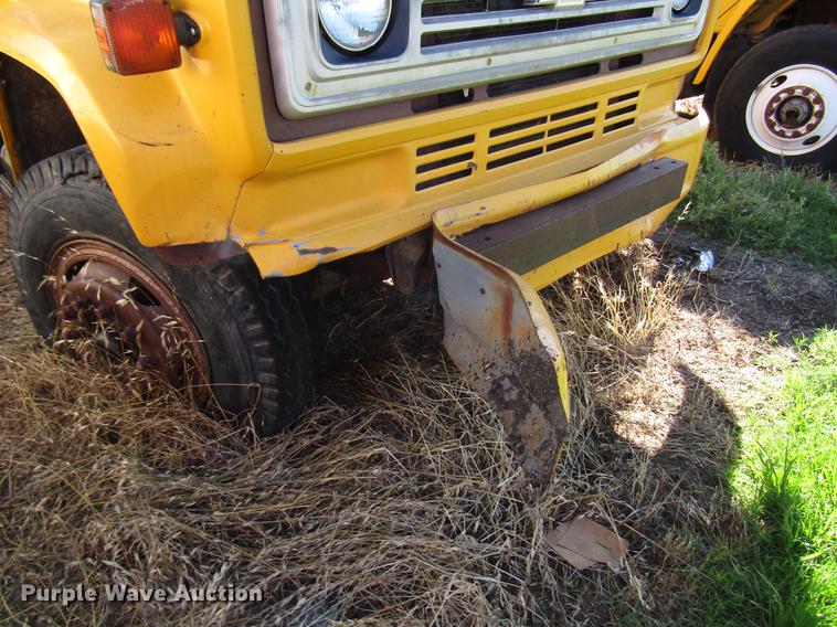 image for item DG1201 1984 Chevrolet C60 dump truck