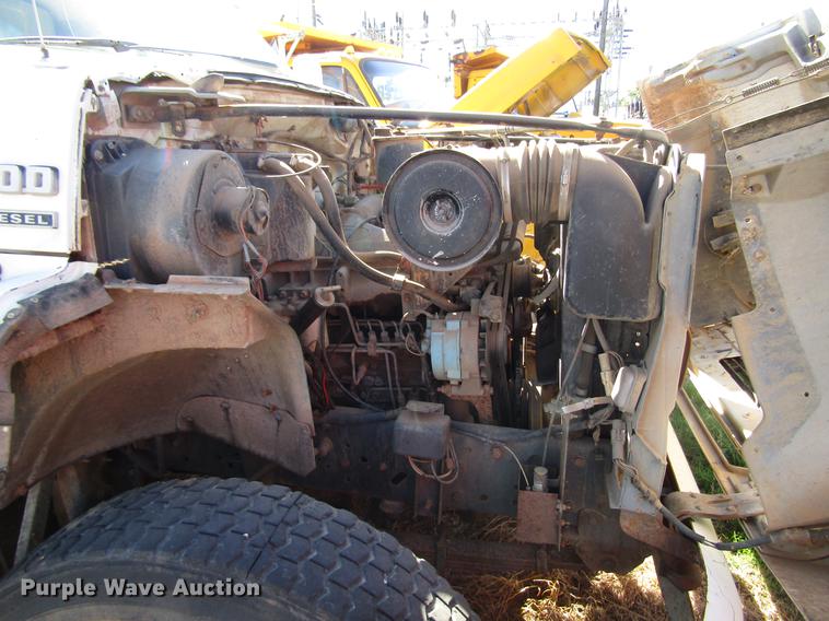 image for item DG1202 1989 Ford F800 dump truck