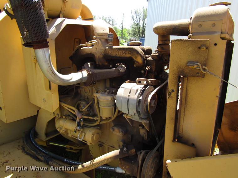 image for item DG1208 1992 Vermeer 1250BC wood chipper