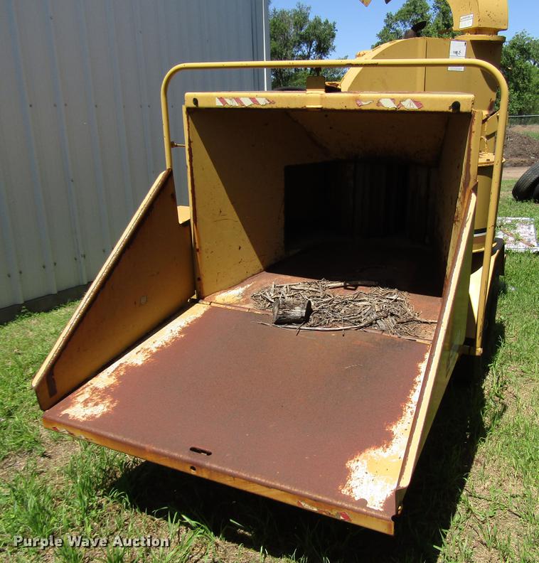 image for item DG1208 1992 Vermeer 1250BC wood chipper