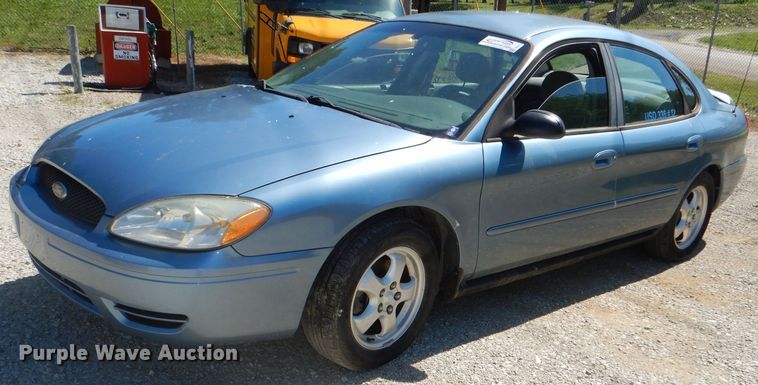 image for item DG4752 2005 Ford Taurus SE