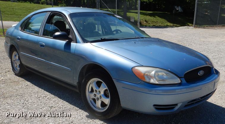 image for item DG4752 2005 Ford Taurus SE