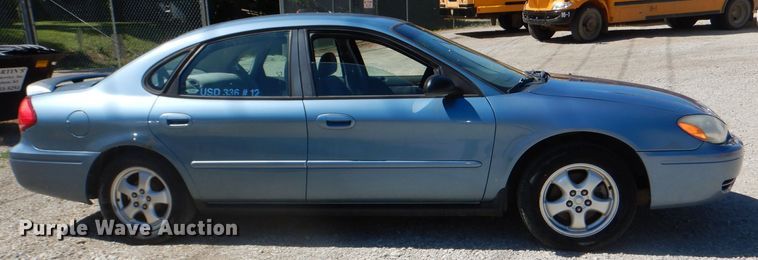 image for item DG4752 2005 Ford Taurus SE