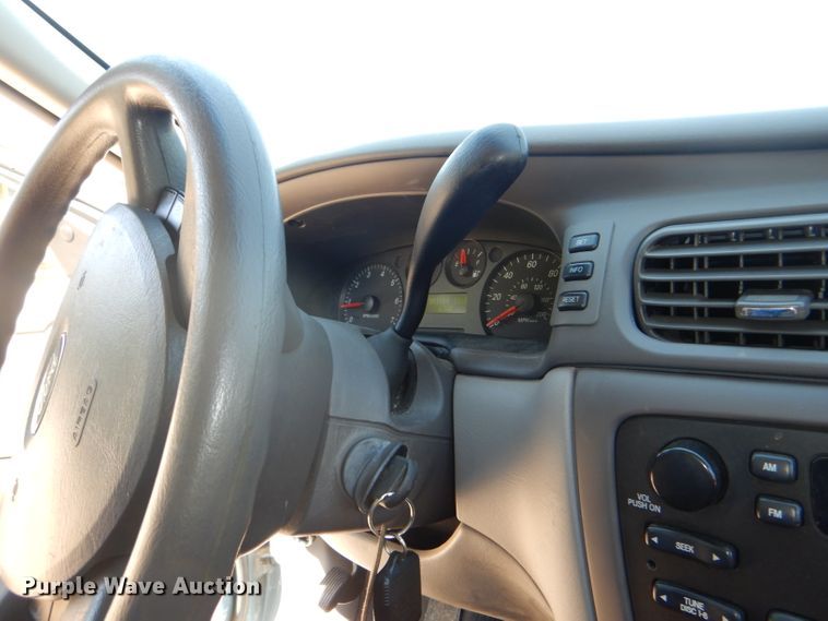 image for item DG4752 2005 Ford Taurus SE