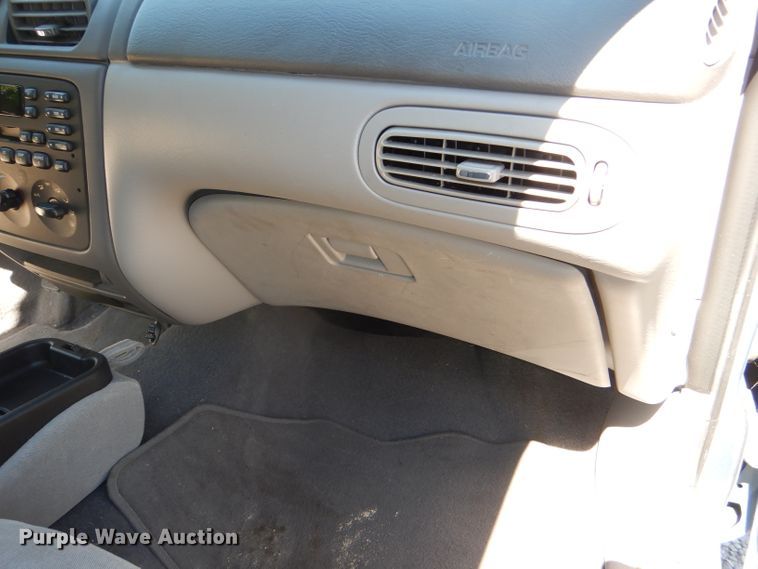 image for item DG4752 2005 Ford Taurus SE