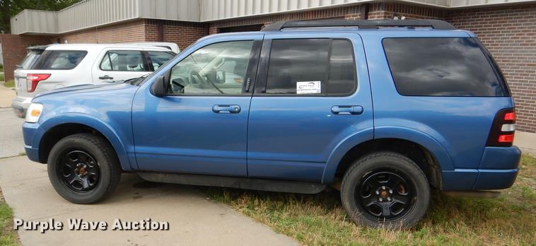 image for item DG4756 2009 Ford Explorer SUV