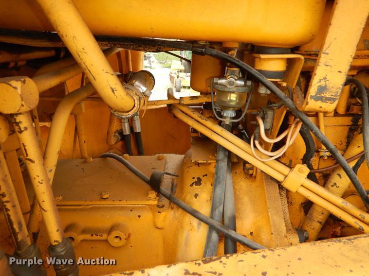 image for item DG4758 Case 480B backhoe
