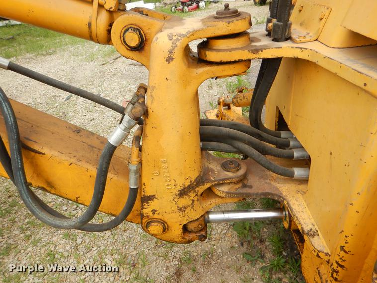 image for item DG4758 Case 480B backhoe
