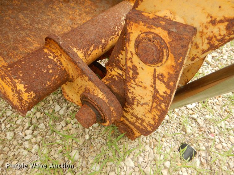 image for item DG4758 Case 480B backhoe