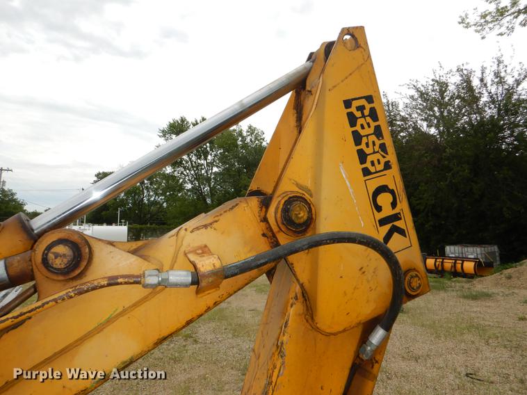 image for item DG4758 Case 480B backhoe