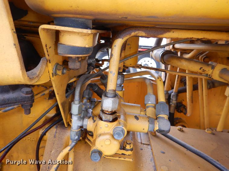 image for item DG4758 Case 480B backhoe