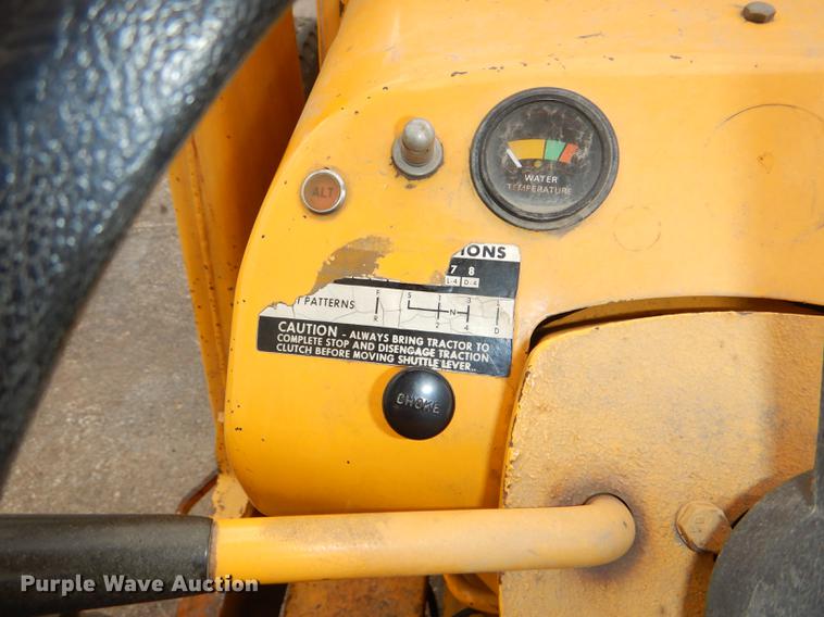 image for item DG4758 Case 480B backhoe