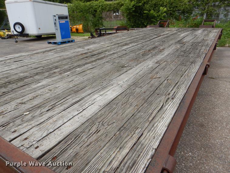 image for item DG4762 2000 Circle D 25BHFB equipment trailer