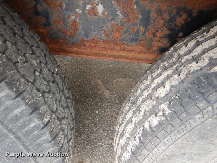 image for item DG4762 2000 Circle D 25BHFB equipment trailer