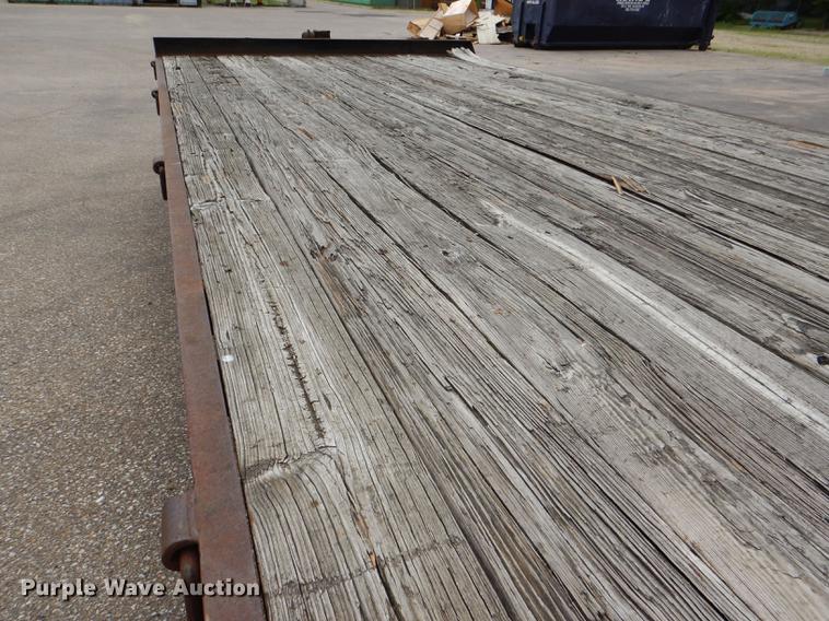 image for item DG4762 2000 Circle D 25BHFB equipment trailer