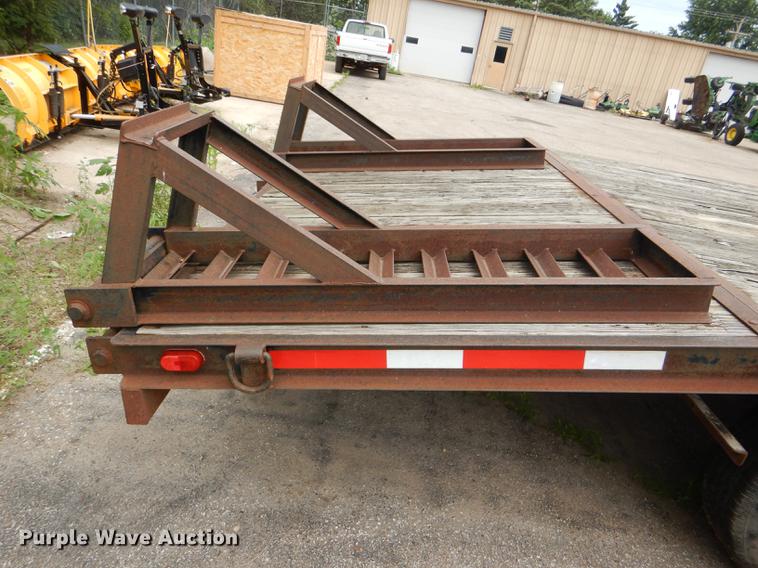 image for item DG4762 2000 Circle D 25BHFB equipment trailer