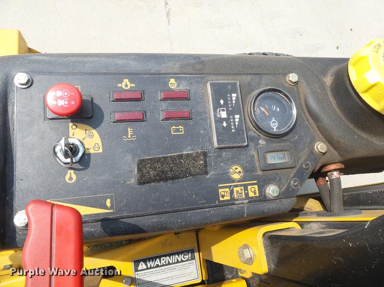 image for item DX9185 2010 Hustler Hustler Z ZTR lawn mower