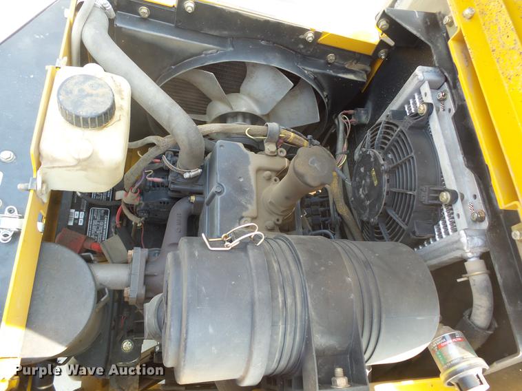 image for item DX9185 2010 Hustler Hustler Z ZTR lawn mower