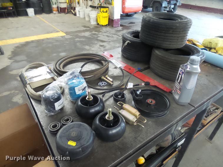 image for item DX9185 2010 Hustler Hustler Z ZTR lawn mower