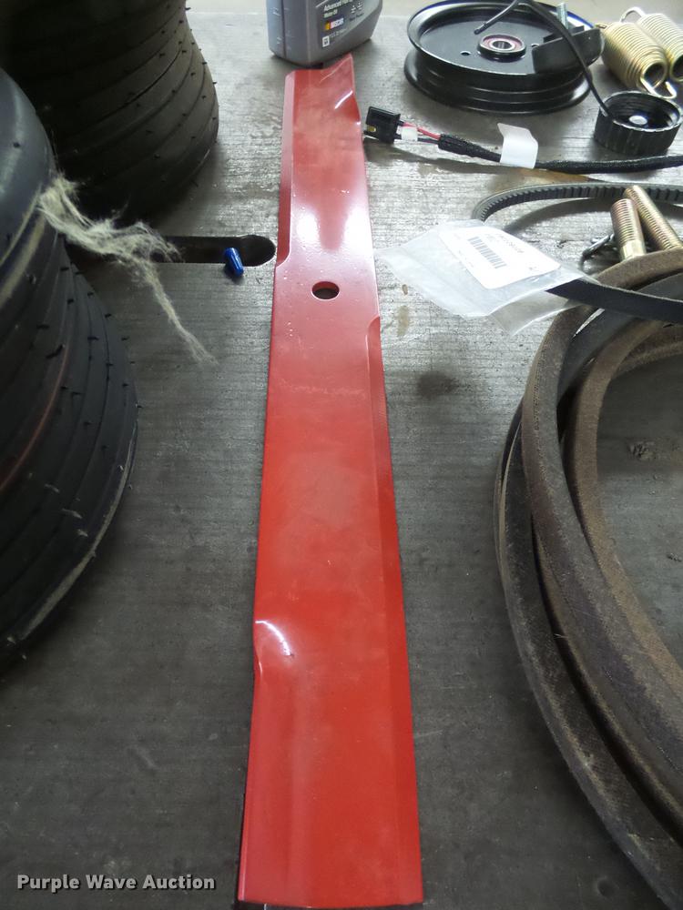 image for item DX9185 2010 Hustler Hustler Z ZTR lawn mower