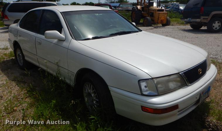 image for item ED9289 1997 Toyota Avalon