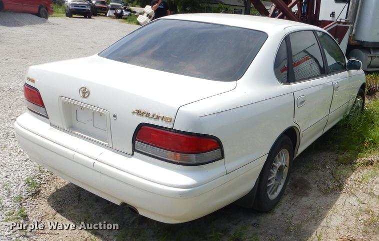 image for item ED9289 1997 Toyota Avalon