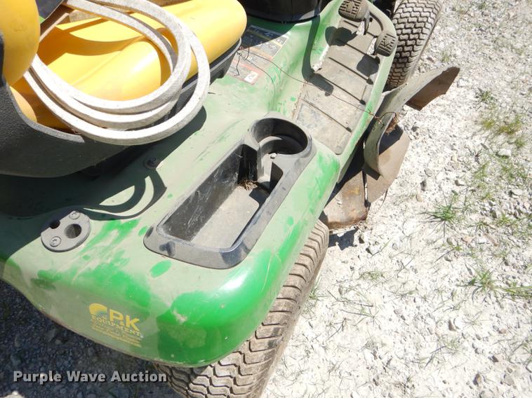 image for item ED9290 John Deere X300 lawn mower