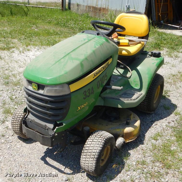 image for item ED9290 John Deere X300 lawn mower