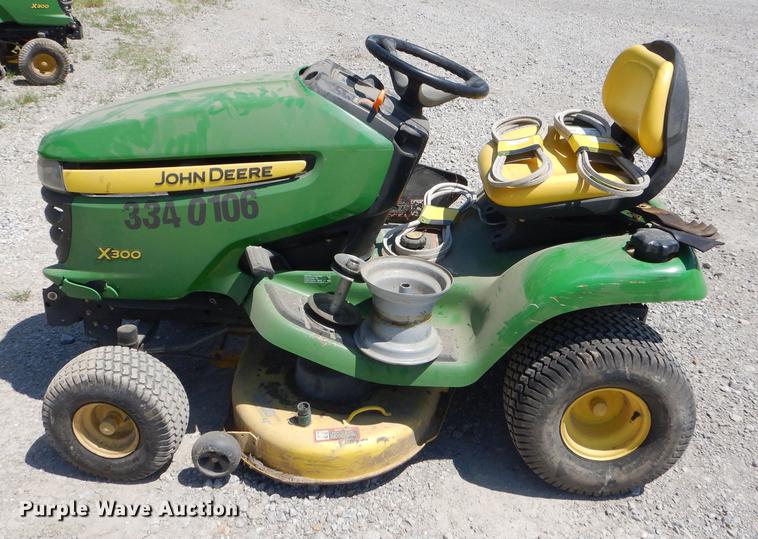 image for item ED9291 John Deere X300 lawn mower