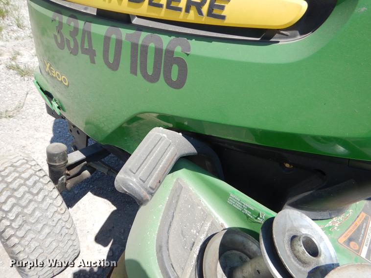 image for item ED9291 John Deere X300 lawn mower