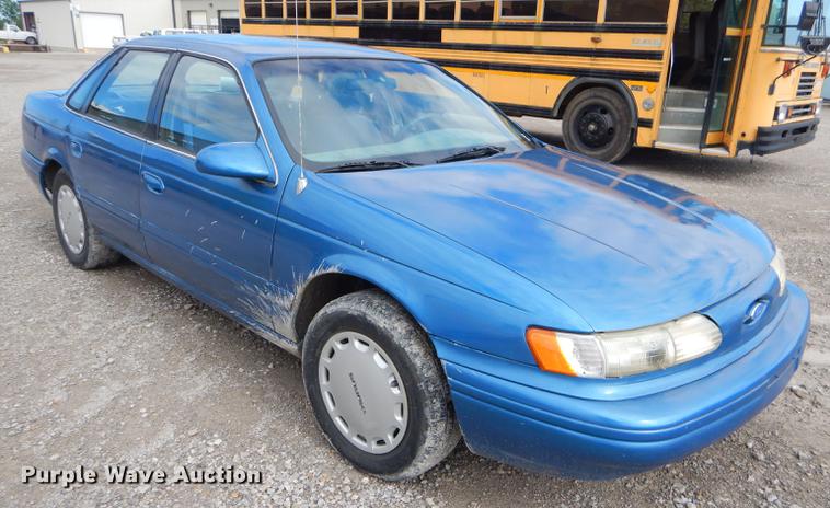 image for item ED9301 1994 Ford Taurus