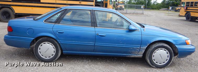 image for item ED9301 1994 Ford Taurus