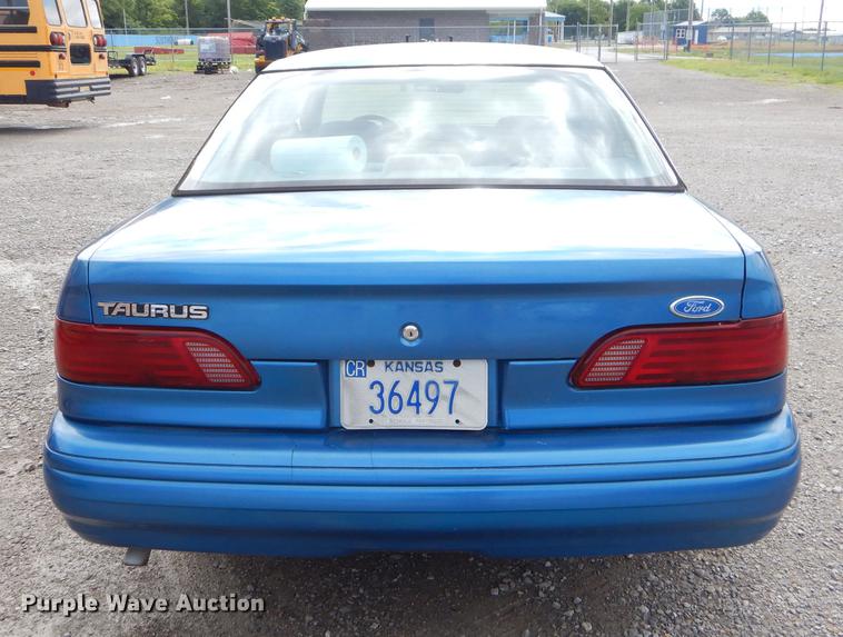 image for item ED9301 1994 Ford Taurus