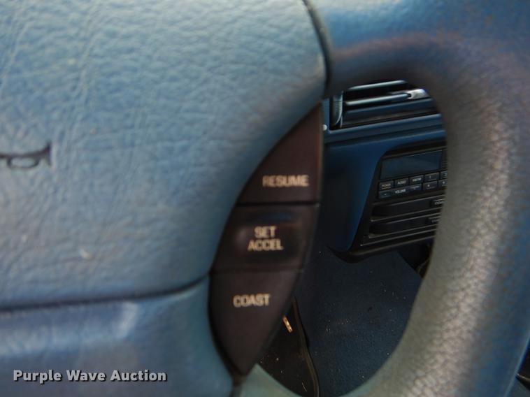 image for item ED9301 1994 Ford Taurus