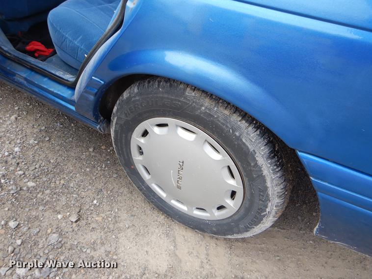 image for item ED9301 1994 Ford Taurus